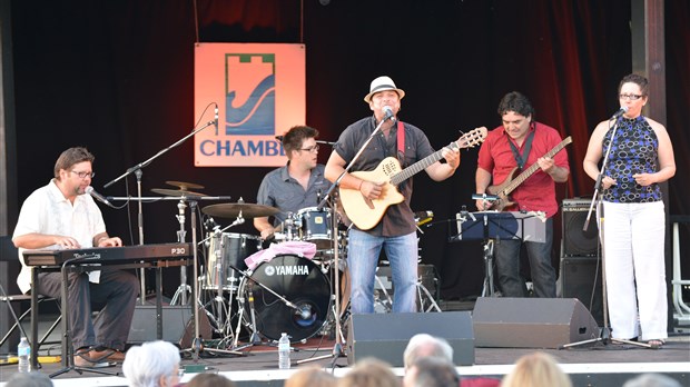 Carlos Placeres enflamme la foule